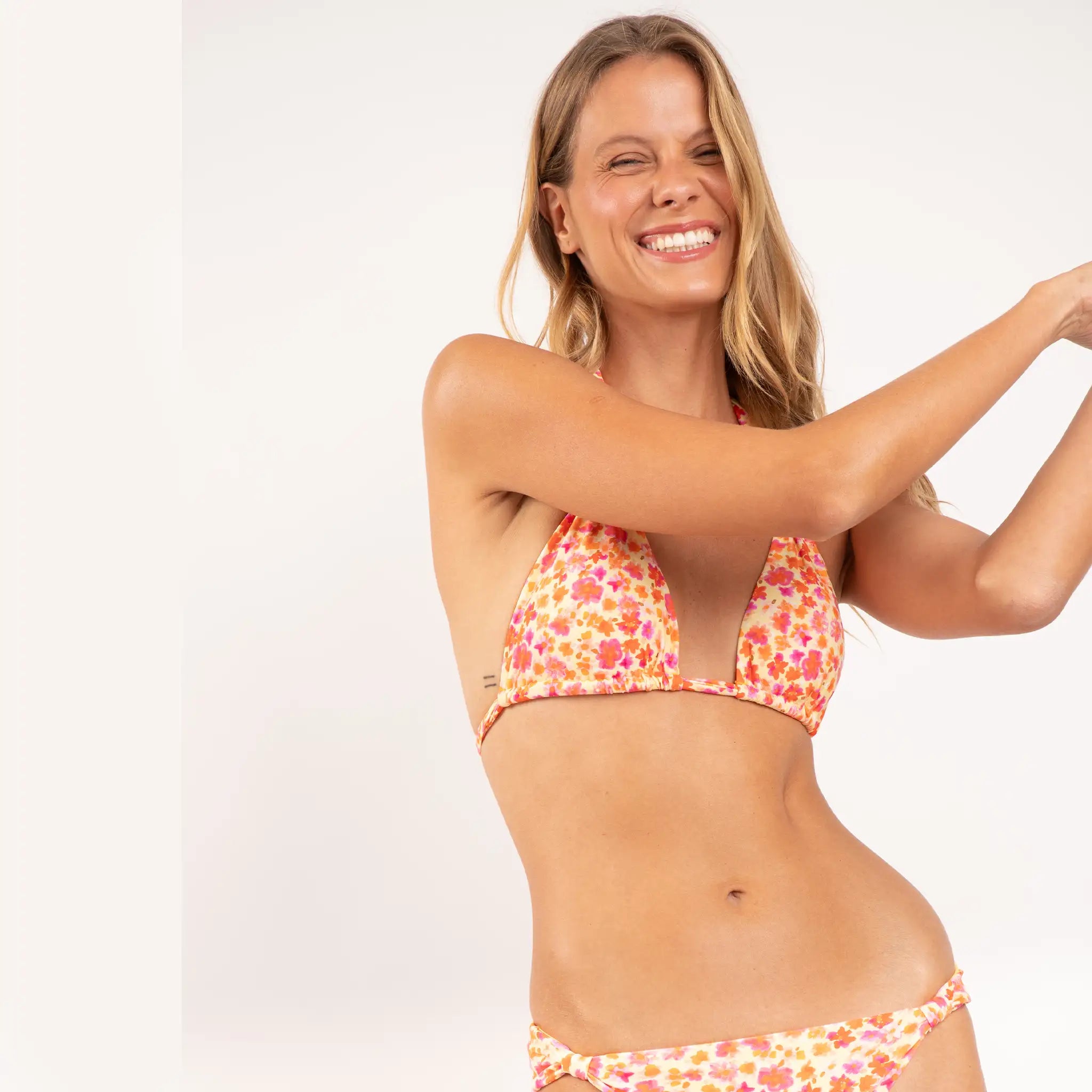 Rio Del Sol Mel Top in Bitsy Butter