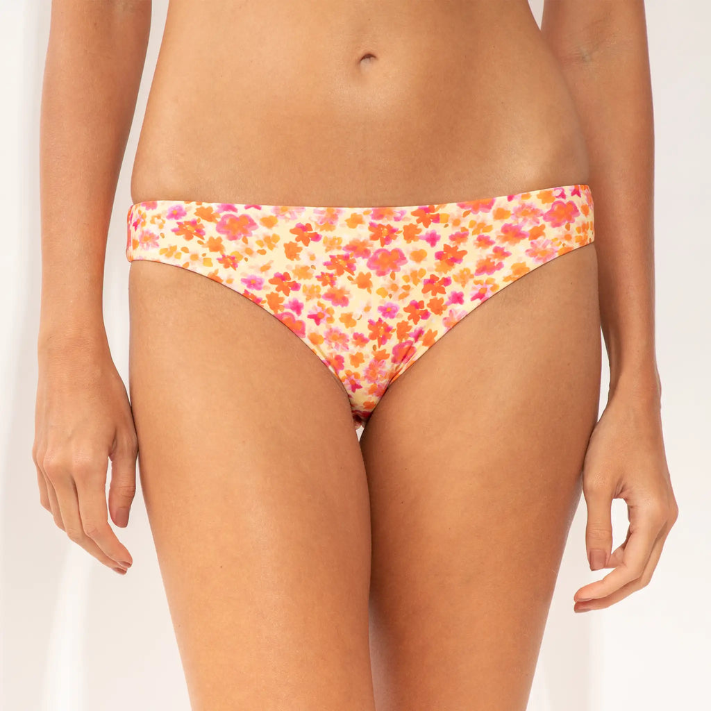 Rio Del Sol Essential Bikini Bottom in Ditsy-Butter Close up